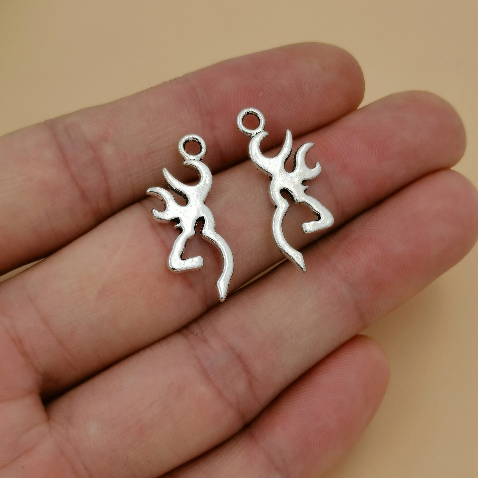15 ชิ้นโลหะผสมเปลวไฟ Charms จี้สําหรับ DIY สร้อยข้อมือสร้อยคอเครื่องประดับทําอุปกรณ์ A-868