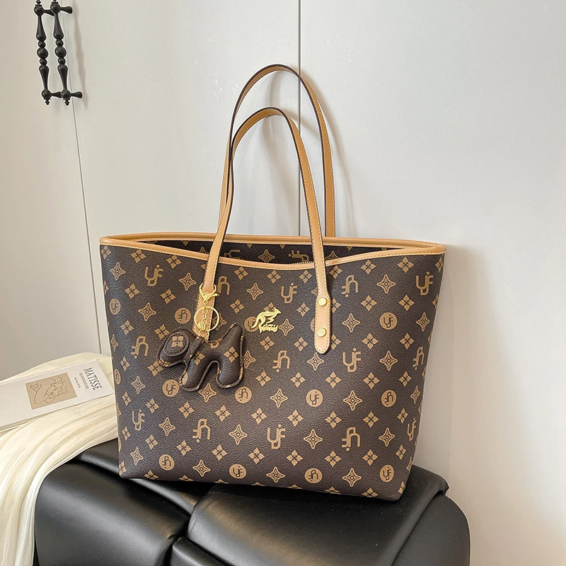 

Chic Leather Crossbody Bag Messenger Bag For Ladies Luxury Brand Famous Designer Women's Handbag