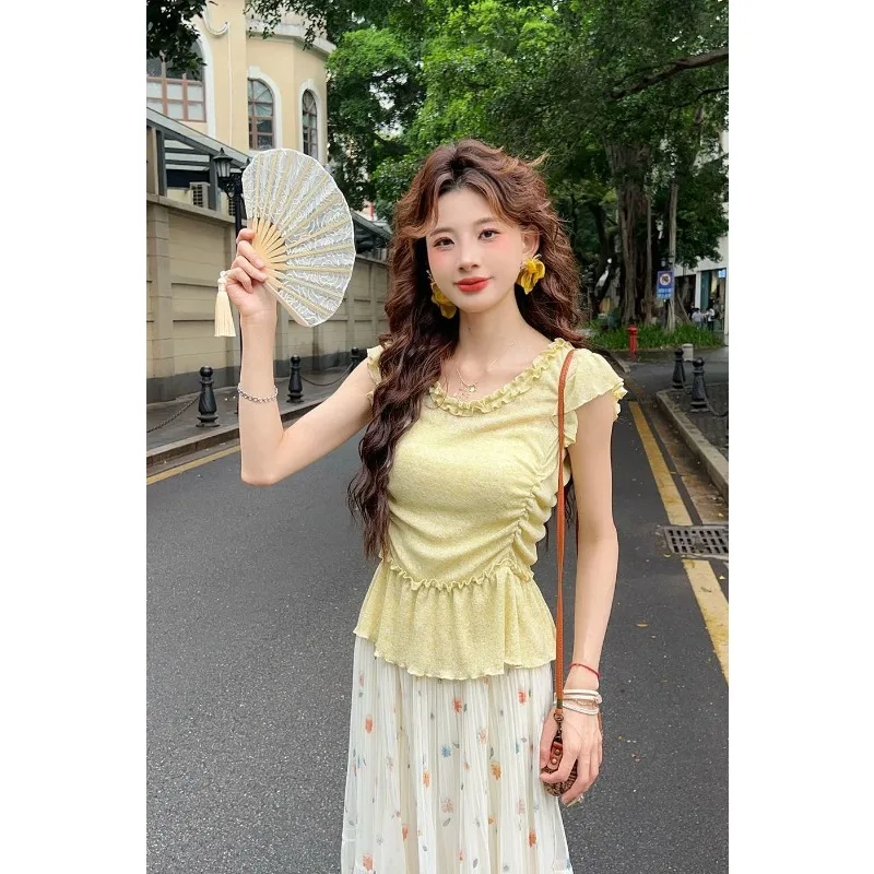 

French-style Lace-trimmed Slim-fit Waist-cinching Short-sleeve T-shirt for Women New Summer Style Slim-fit Top
