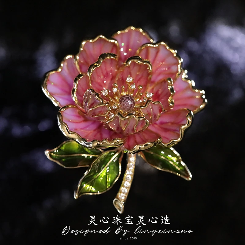

Luxury Peony Brooch Women Delicate High Quality Brass Artificial Gems Brooches Rhinestone Pin Brooch Jewelry Gifts for Girls