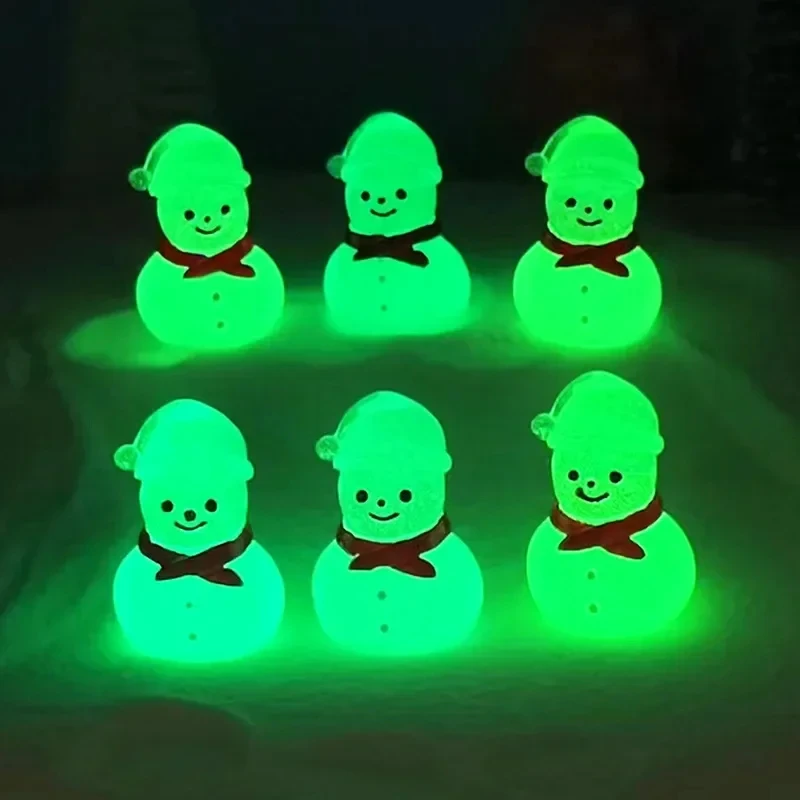 10-30PCS Mini Luminous Resin Christmas Snowman Ornament Glow in The Dark Miniature Figure Tiny Snowman DIY Dollhouse Decoration