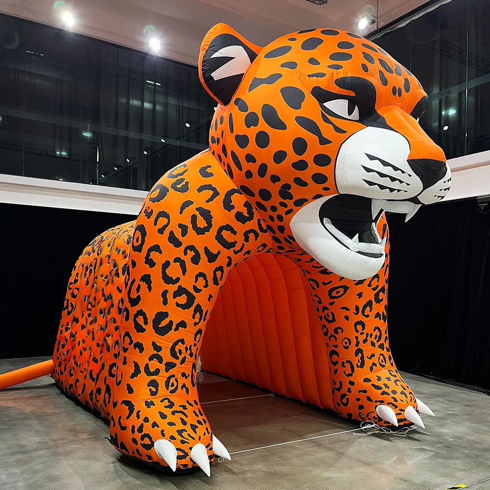 Giant PVC/Oxford Inflatable Football Tunnel Cheetah Panther Animal Theme Waterproof Durable Easy Setup 6m Size for Sport Events