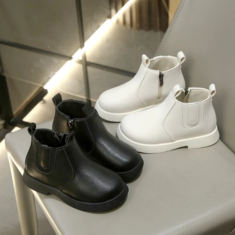 

Детская обувь, удобные модные ботинки для девочек на плоской подошве, новый зимний стиль 2026, однотонные низкие сапоги с боковой молнией