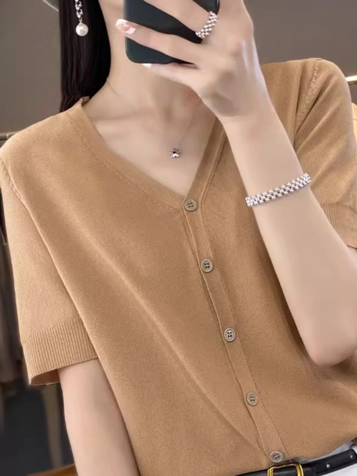 

Spring Ice Silk ort Sve V-Ne Ladies Open Cardigan Thin Pure Color Korean Sle Button Versatile Knitted Top Outerwear
