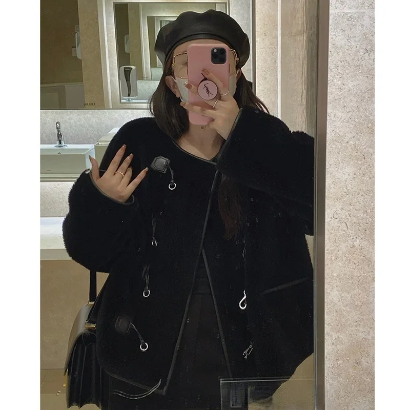 2025 nuevo abrigo de piel para mujer, suelto, cuello redondo, grueso, corte de ovejas, chaqueta de invierno de piel auténtica cálida, gancho Retro, cuello totalmente de lana