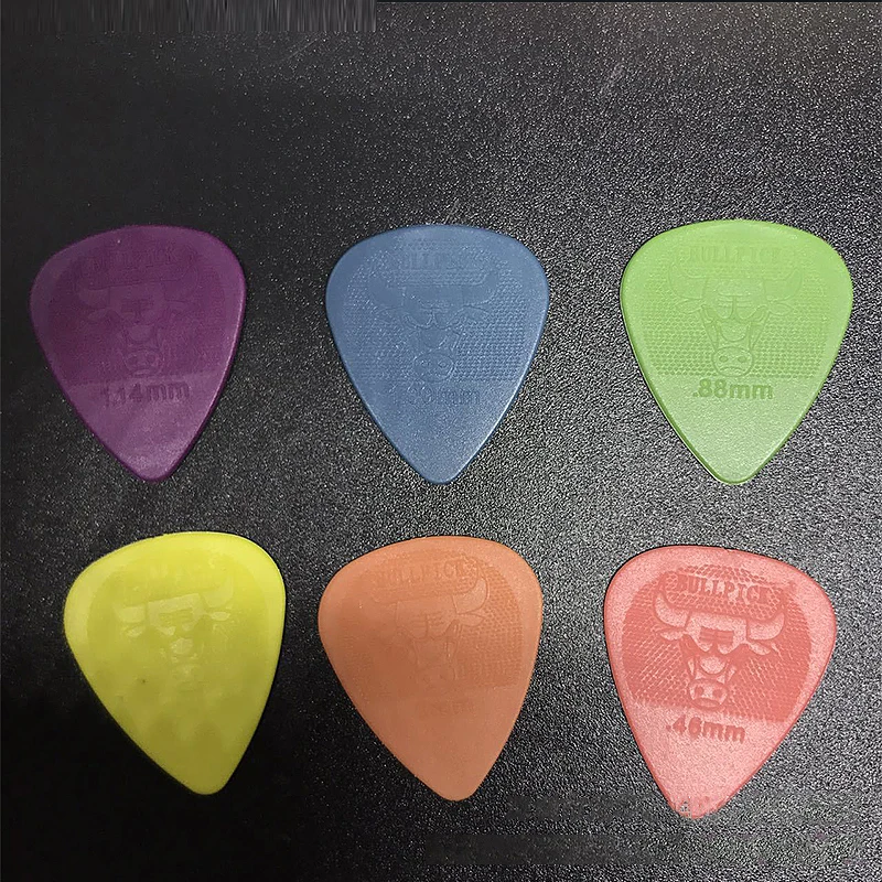 Guitar Pick Bull pick  0.46 0.6 0.73 0.88  1.0 1.14mm popular design guitar picks plectrum  Pics Acesssories Free Goods Parts