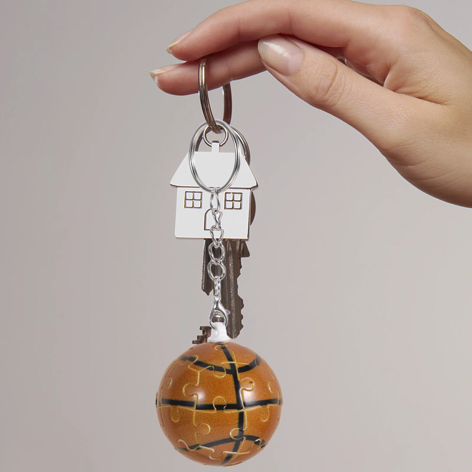 Basketball Keychain For Boys And Girls Miniature Basketball Charm For Sports Fans Detachable Basketball Pendant Self-Assembly Sp