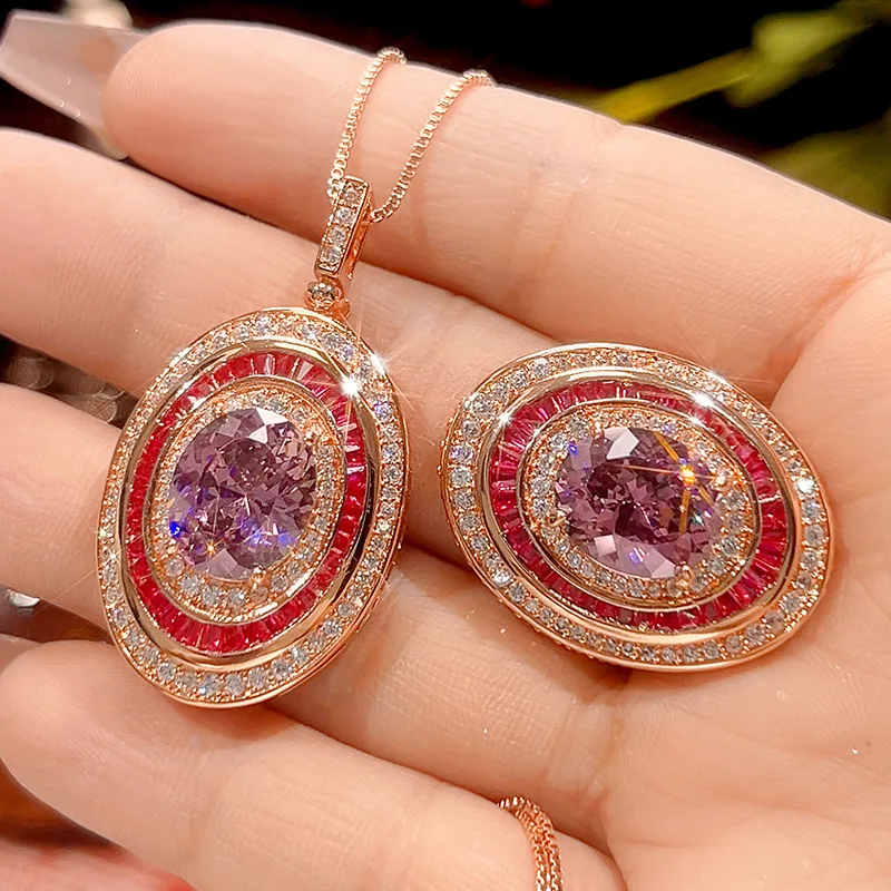 

Ювелирный набор с сухой розой в форме яйца, текстура цвета розового золота, основной камень 10*12 мм.