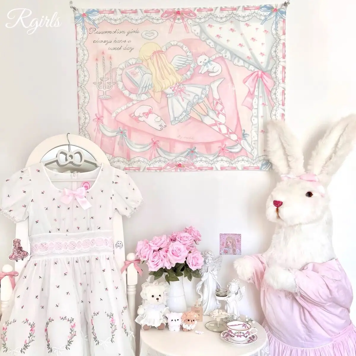 Small Fresh Home Tapestry, Cartoon Bedside Hanging Cloth, Cute Little Pink Background Cloth, Dormitory Bedroom Decoration Cloth