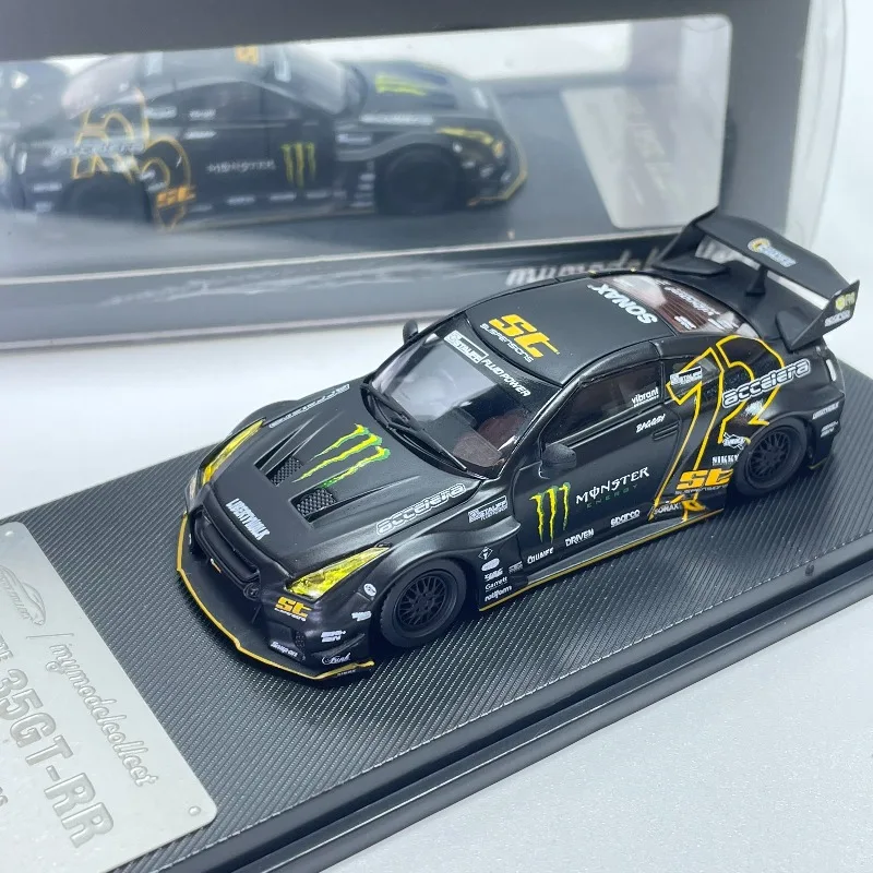MC1:64 Nissan GTR R35 alloy die-casting car model, adult collectible, static simulation ornament, holiday gift, boys' toy.