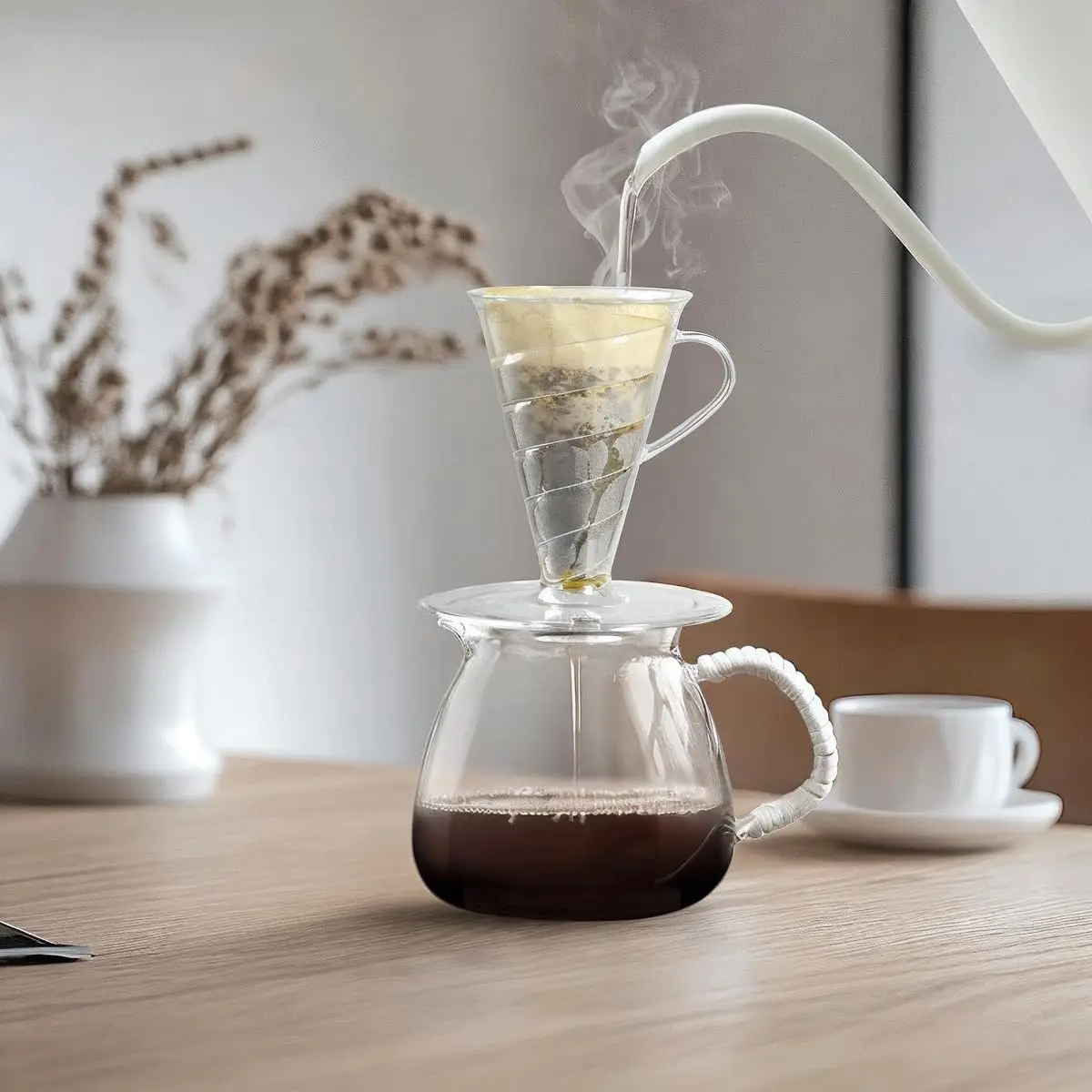 Conical 30 Degree Single Reusable Coffee Dripper Portable V30 Cold Brew Coffee Filter for Camping Barista Pour Over Coffee Maker
