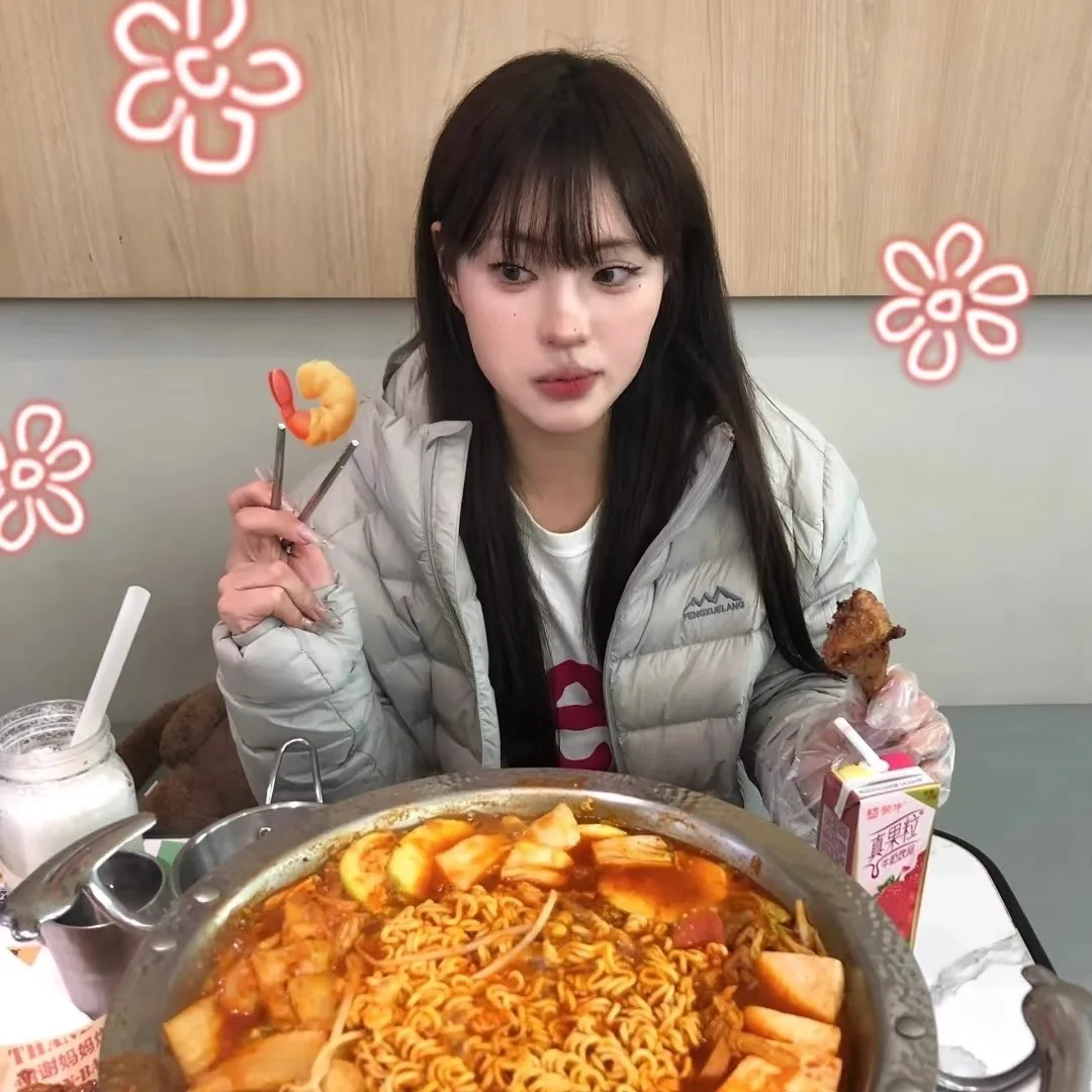 Pork rib down jacket, women's short, lightweight, 2025 winter new style, simple white duck down casual sports hooded jacket