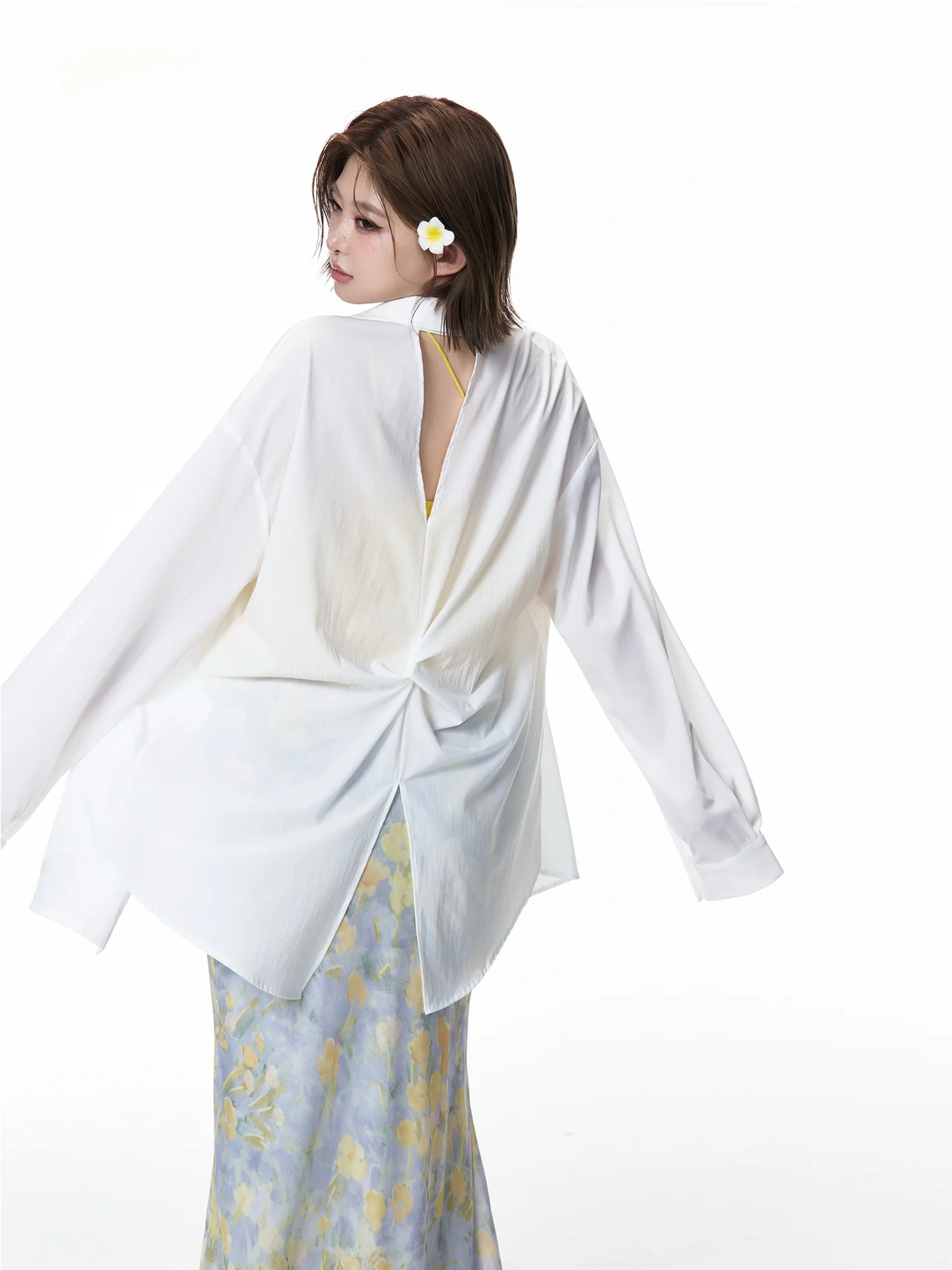 

Zhou Baizi Summer White Backless Sun Protection Open Cardigan Women's Outerwear Air Conditioning Shirt New Style plus Size