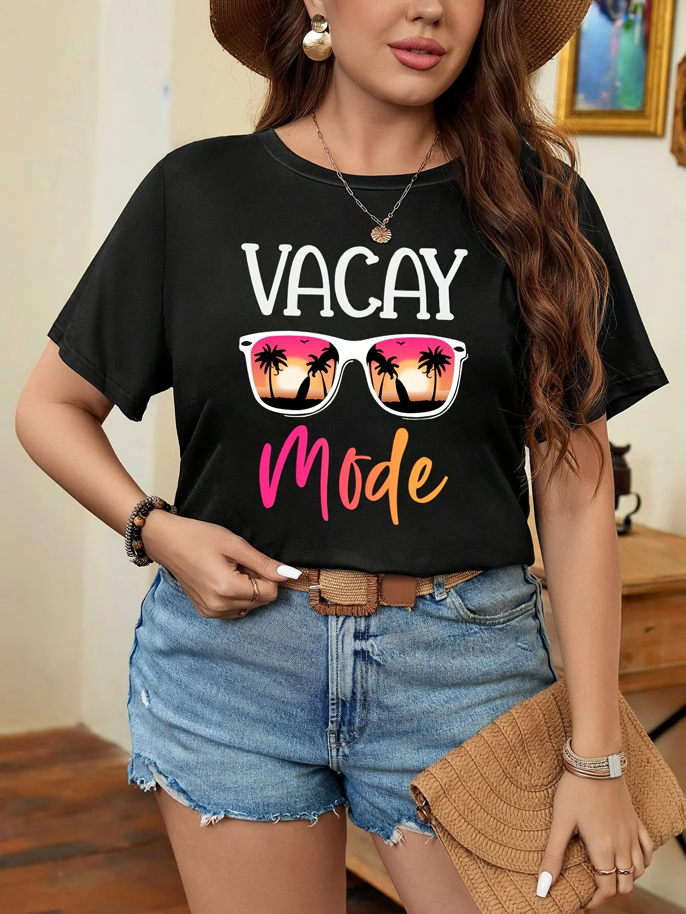 Women's Vacation Mode Pattern T-shirt Casual Round Neck Glasses and Palm Tree Pattern Curly Hair Fun Printed Short Sleeved Shirt