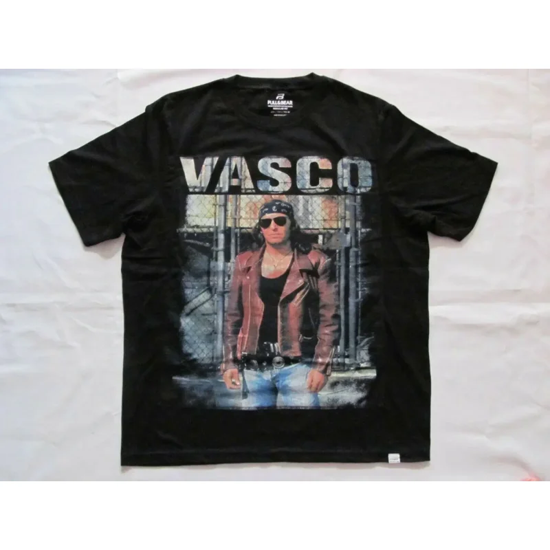 

VascoRossi-T-ShirtCustomVintageMaterialTextilesOriginal19932024HighqualityBrandCasual