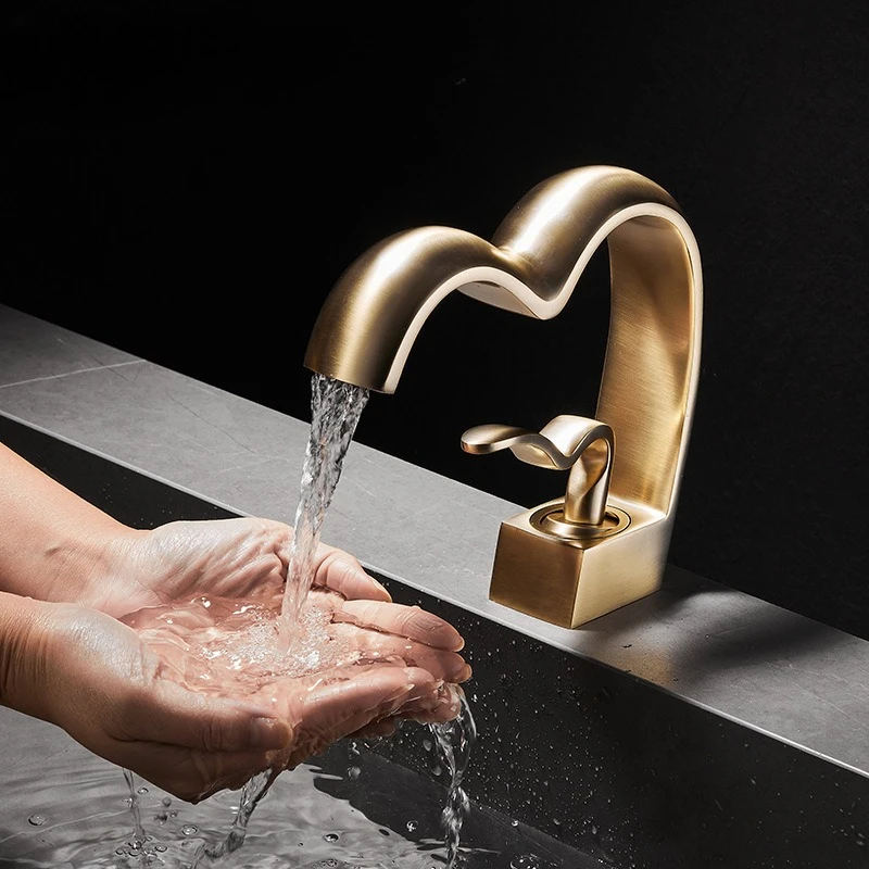 

Brass Bathroom Waterfall Faucet Hot Cold Basin Sink Tap Creative Heart-shaped Bath Vanity Mixer Faucets