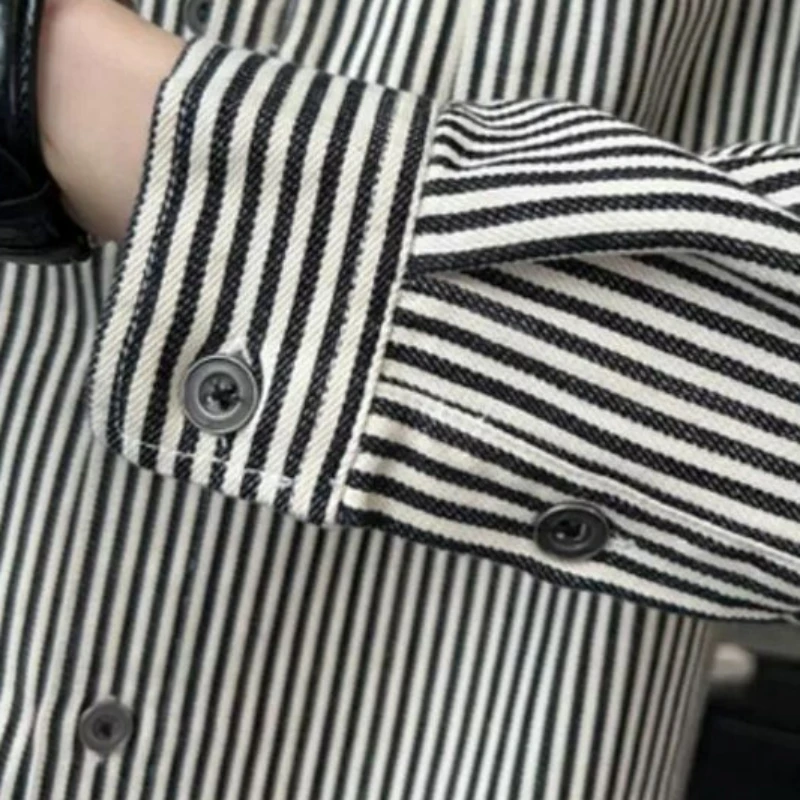 Shirt Male Vertical Stripes Korean Style Spring New Casual Overshirt Fashion Lapel Long Sleeve Loose Large Size Men's Top 2024