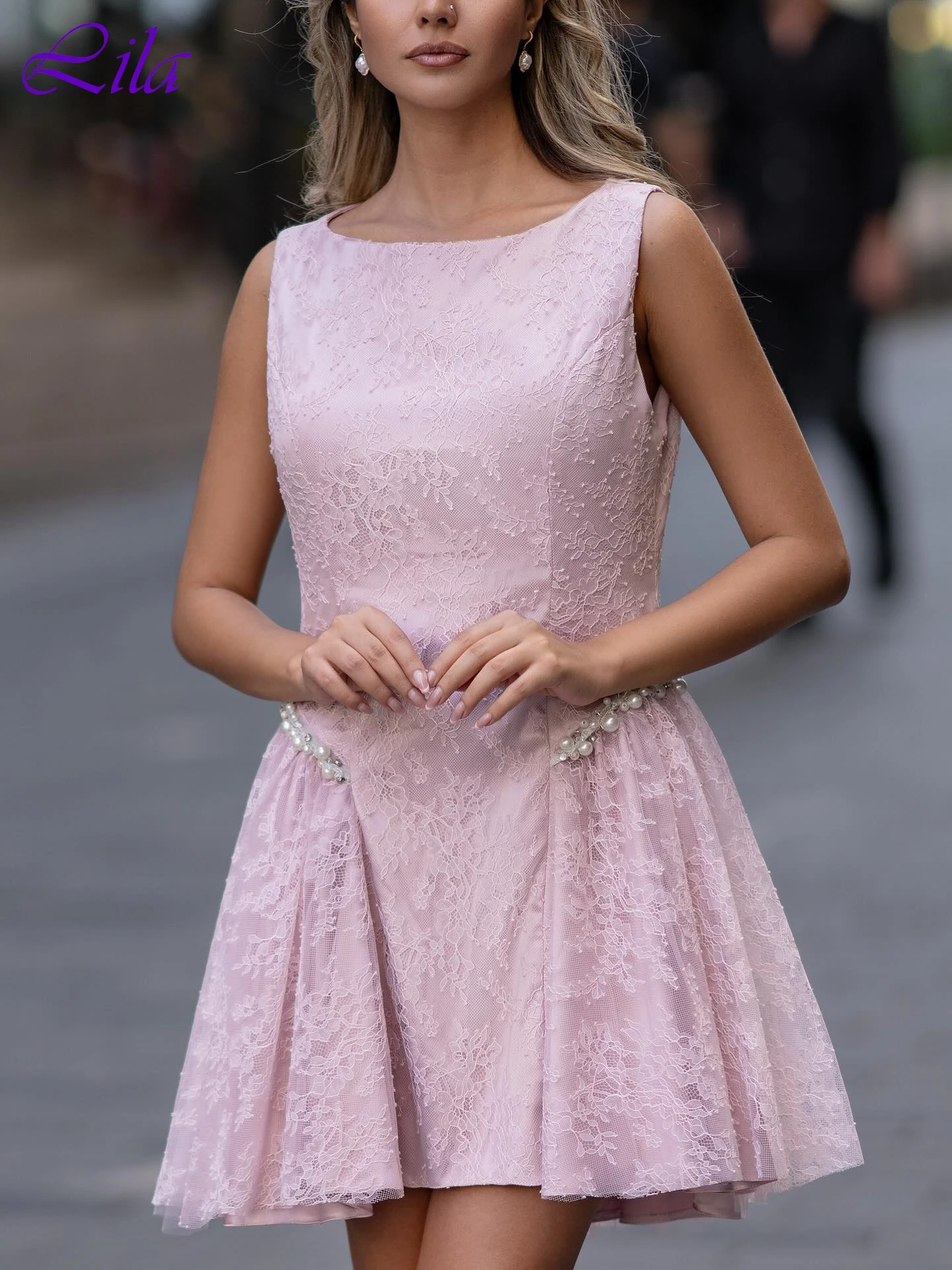 

Customized A-Line Crew Neck Long Sleeves Elegant Formal Evening Dress Fashion Delicate Party Gowns High Quality Prom Dress