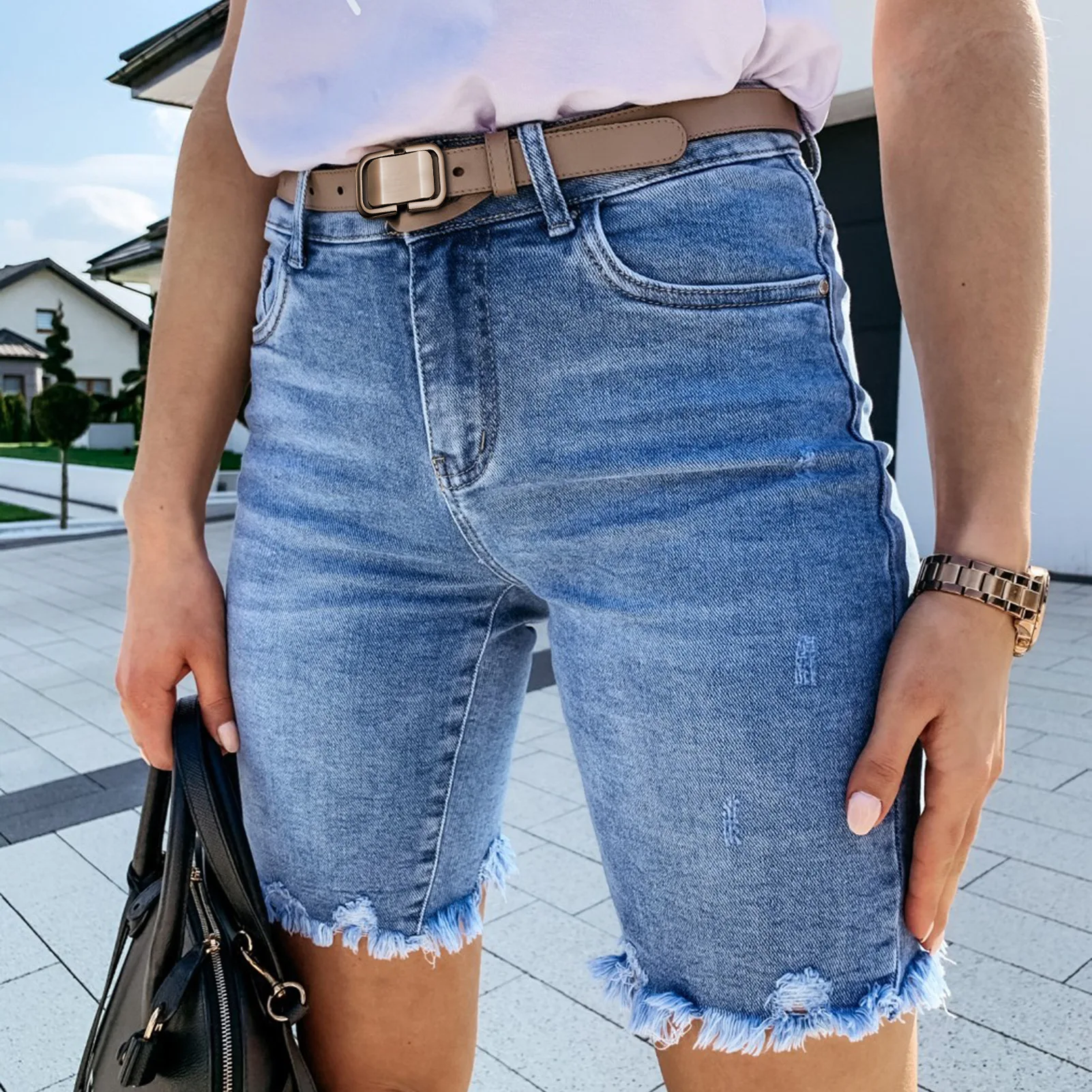 شورت جينز عصري بخصر مرتفع وحوا - مراجعة Shorts Denim Frayed وسعره