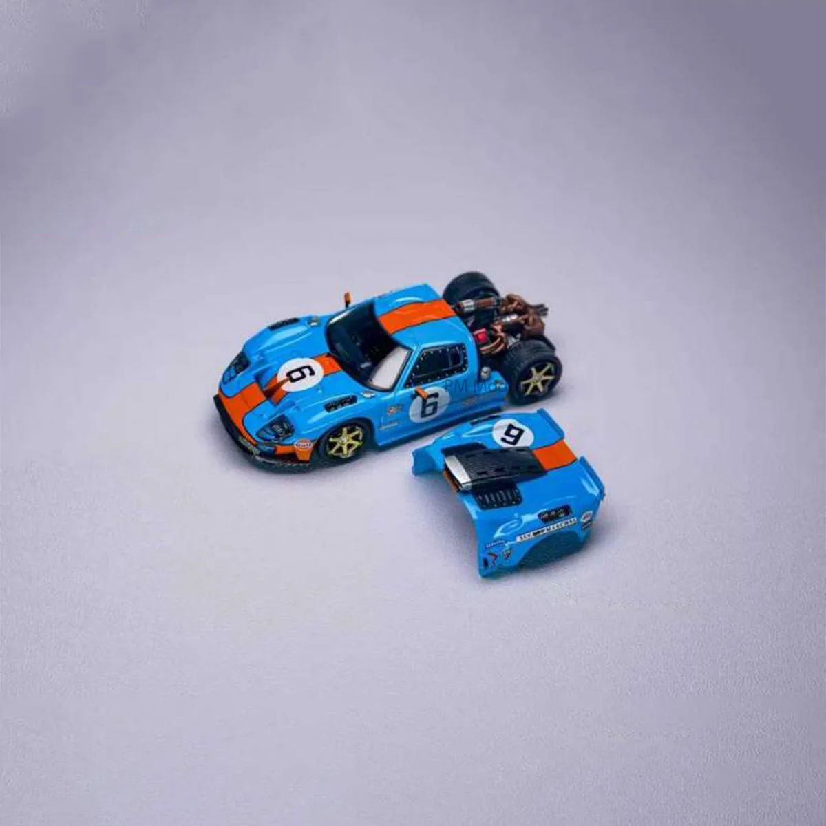 

[Pre-order] Rhino Model RM 1:64 GT40 Magnetic Magnetic Attraction Hood Gulf Livery Alloy Car Model