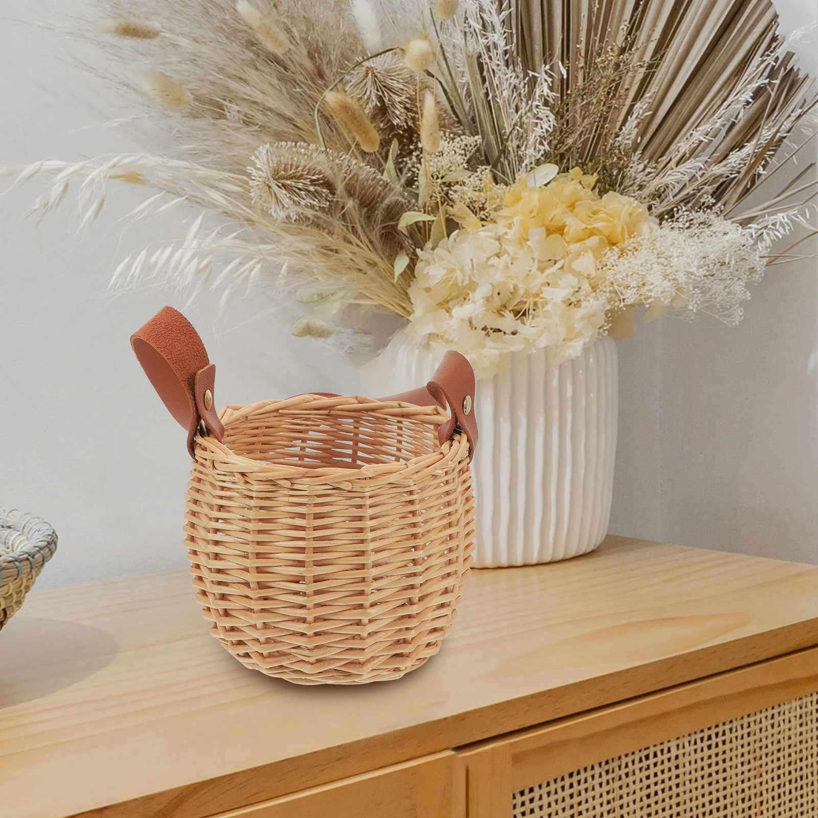 

Rattan Woven Basket Small Handheld Picnic Flower Baskets Children Home Decor Storage Rustic Mini Hamper Photo Prop