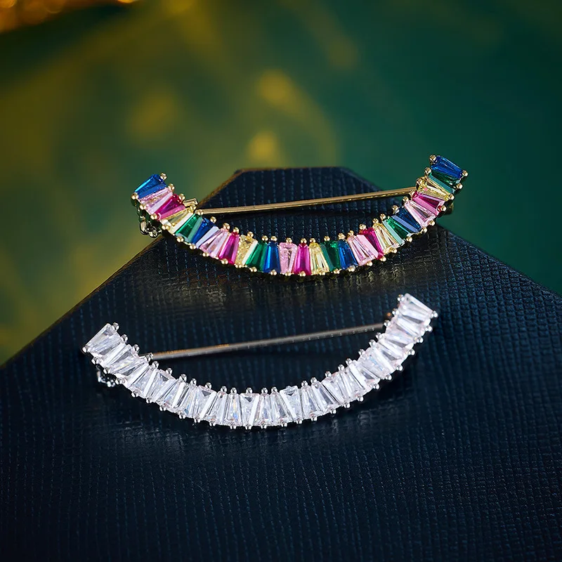

Healing Smile T Zircon Brooch High-end Elegant Dress Waist Cinching Magic Anti-exposure Pin Clothing Fixing
