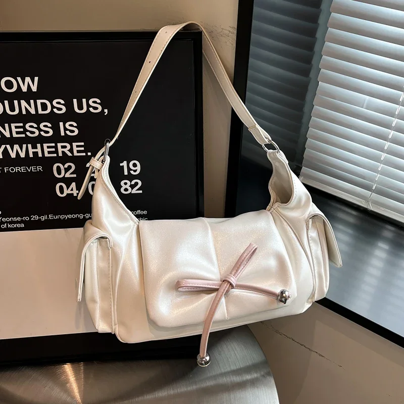

Side Pockets Design Underarm Bag Lady White Black Pu Leather Shoulder Bag Fashion Bow Handbag Trend Hobo Crossbody Bags Big