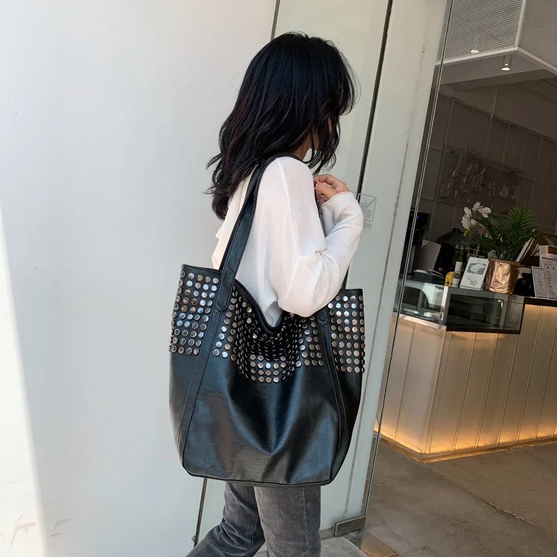 Fashionable tote bag, new large capacity shopping bag, women's handbag, women's handbag, single shoulder armpit bag