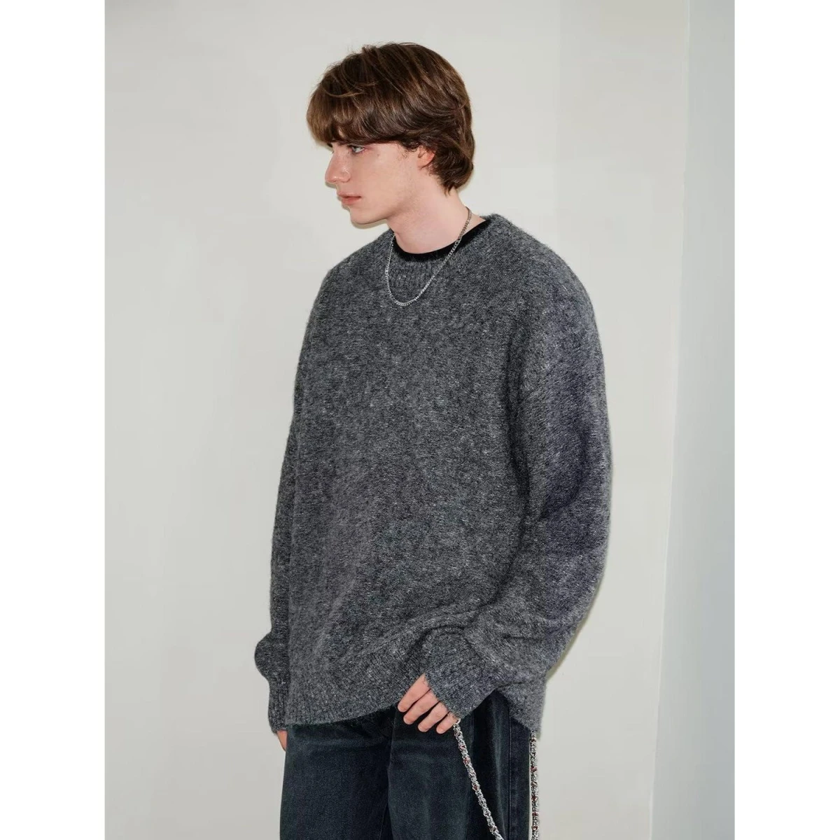 

Свободный круглый вязаный свитер для мужчин Camere Sle, корейский модный ленивый сле, осенне-зимняя модная уличная одежда из полиэстера...