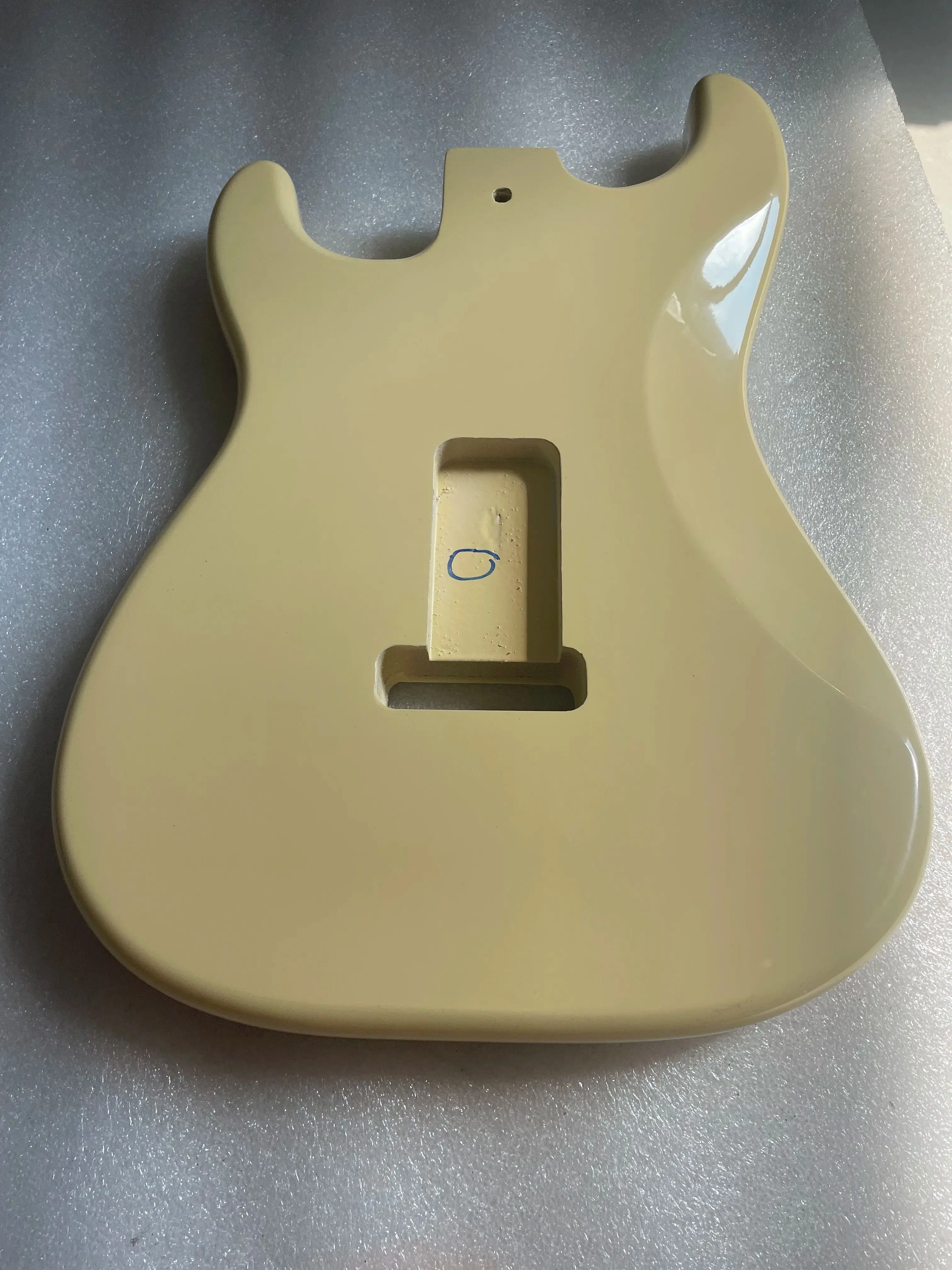 Customized High Quality Electric Guitar Body Unfinished Polar Blank Guitarra Barrel Replacement for ST Guitar Luthier DIY Part