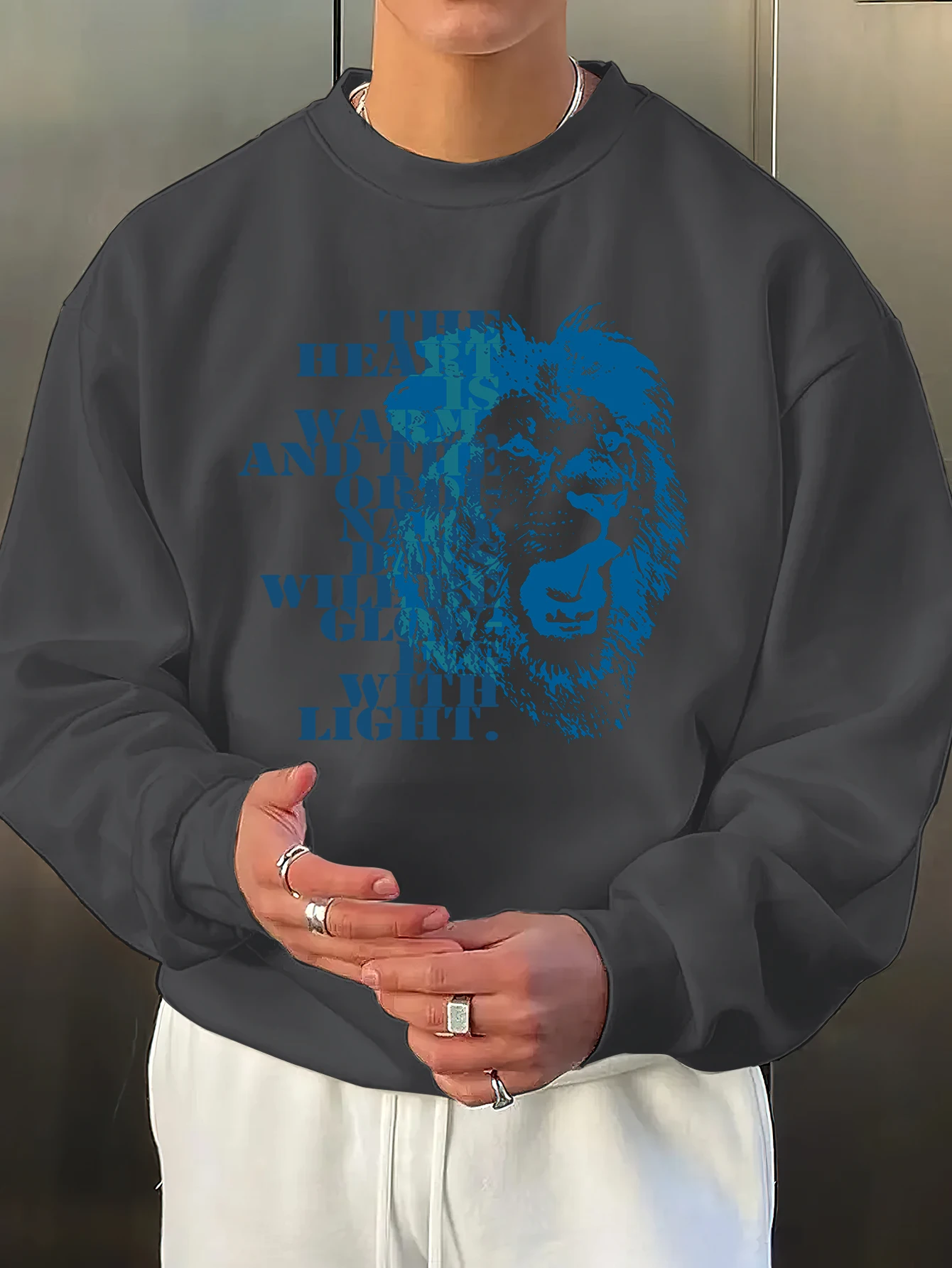Men White Oversized Crew Neck Pullover, Front Blue Grainy Lion Head Portrait Stacked MotivationalSentencePrintY2KRetroStreetwear
