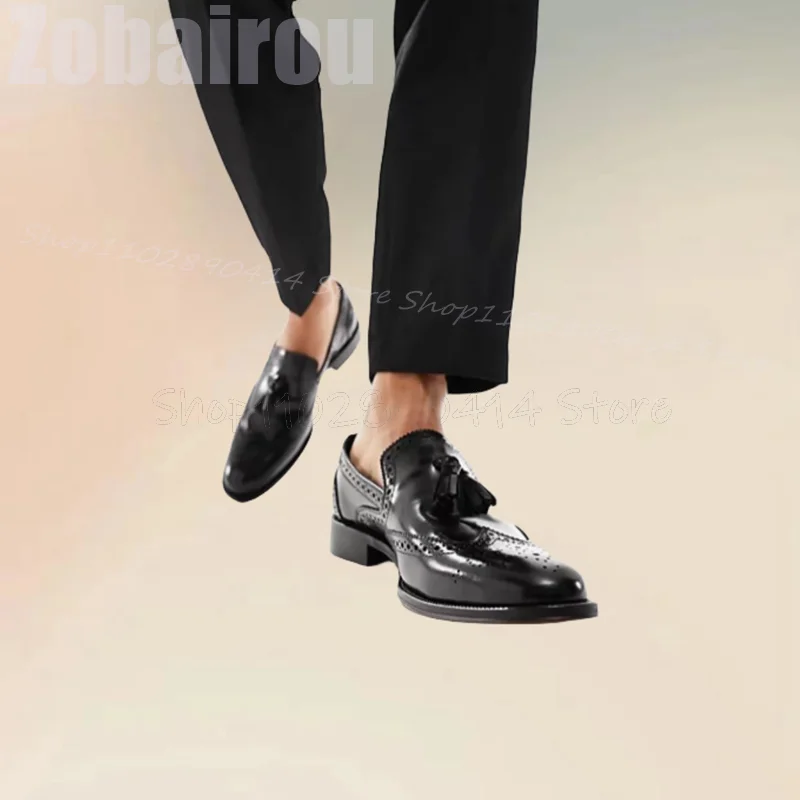 Black Carving Design Tassels Decor Men Loafers Fashion Slip On Men Shoes Luxurious Handmade Party Banquet Office Men Dress Shoes