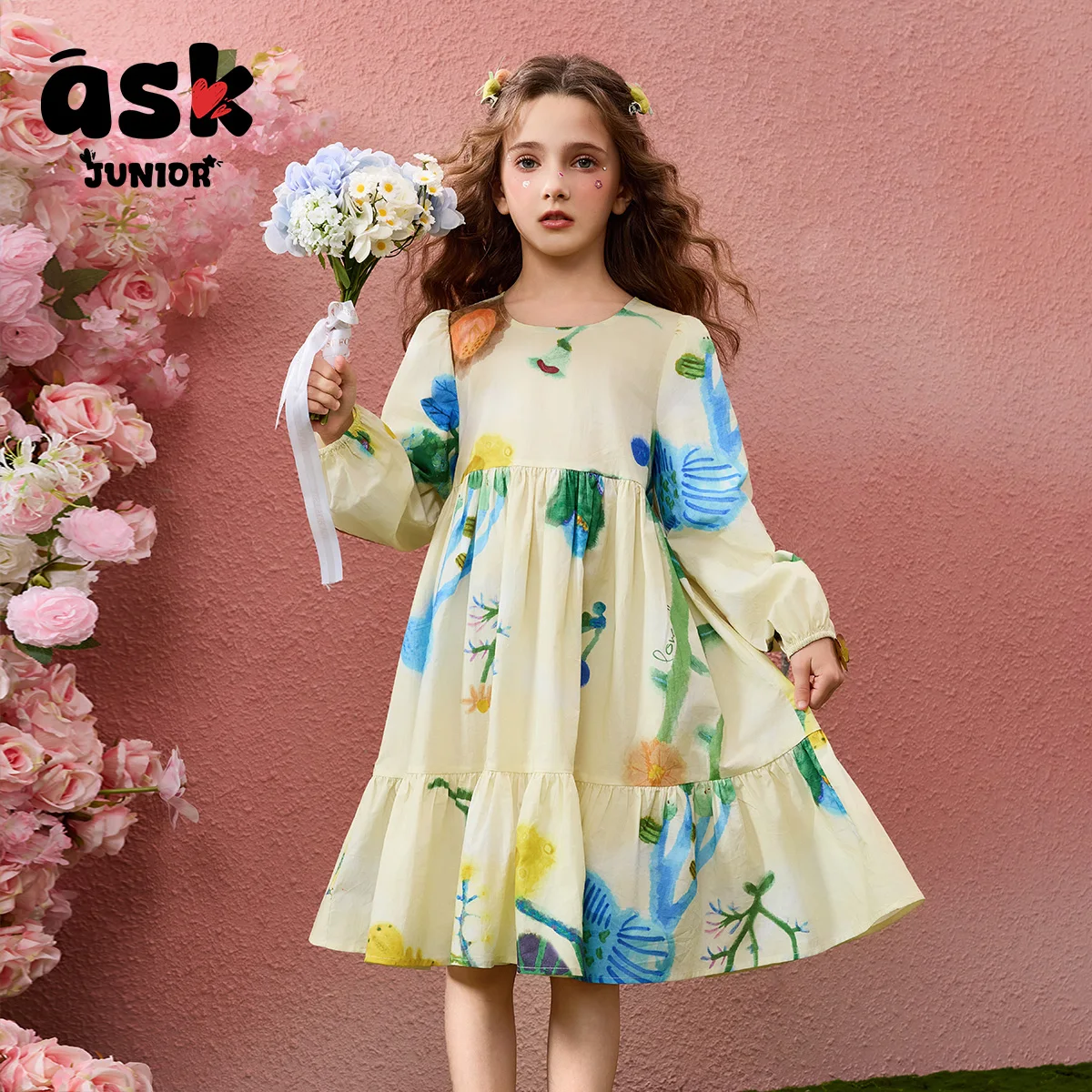 اسأل الفتيات الصغار الربيع منتصف وكبار السن زهرة التباين اللباس عارضة #3