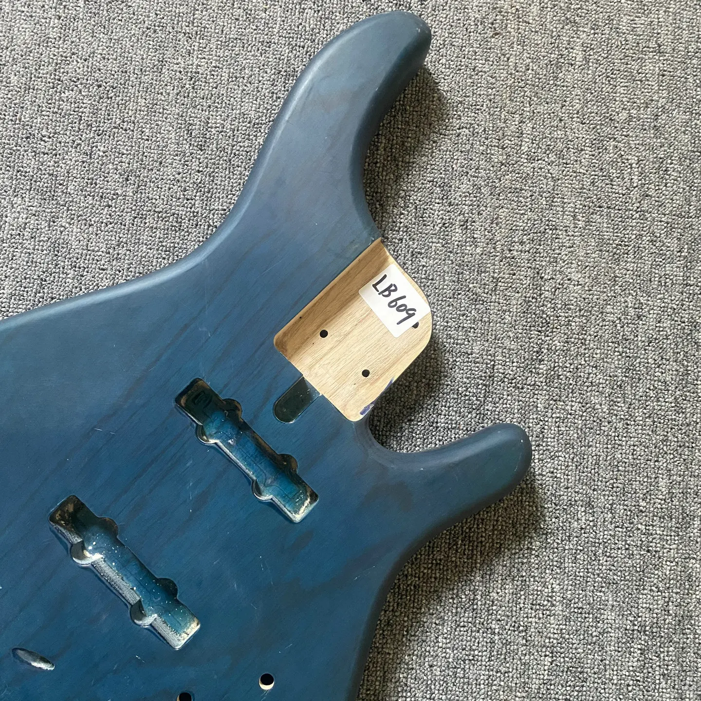 LB609 Jazz Bass Semi Finishing 4 String Active Pickups Bass Guitar Body in Solid ASH Wood DIY Replace USE - view 2