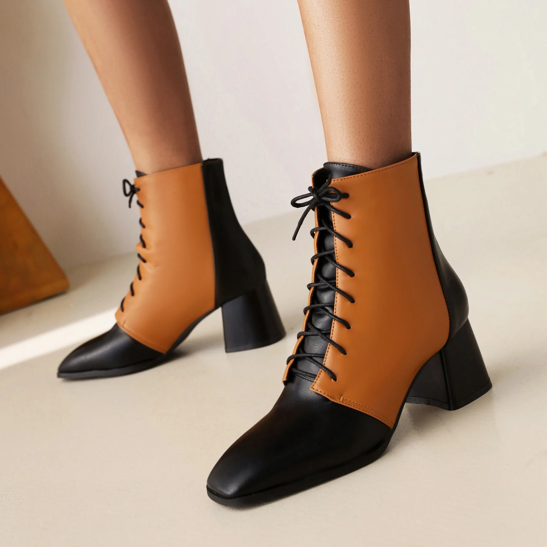 

2022 Shoes Women Ankle Boots PU Leather Plus Size 47 Chelsea Boots Square Toe Lace Up Ankle Boots Autumn Winter Shoes Women
