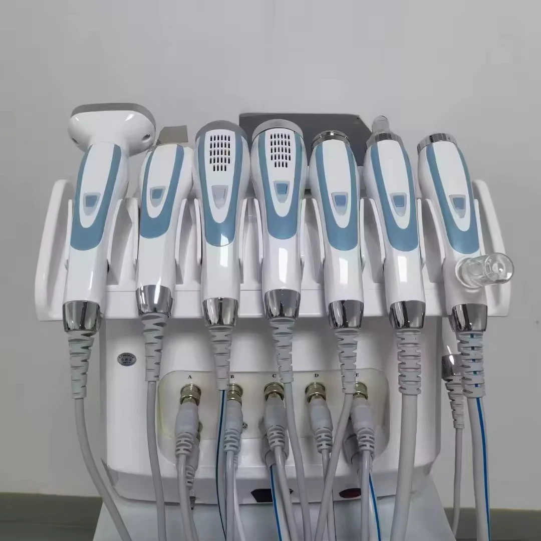 9-in-1 draagbare gezichtsverzorging Hydradermabrasie Diepe reiniging Acnebehandeling Huidanalysagemachine voor thuisgebruik in de salon