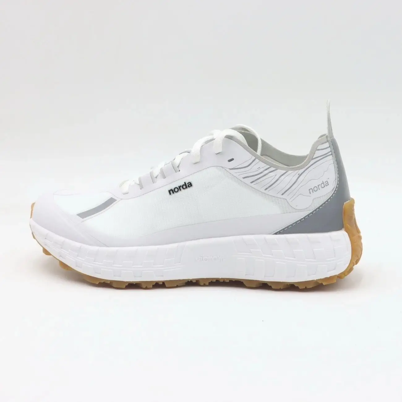 2025 New Mens Womens Running Shoes Unisex Designer Outdoor Walking Joggers Couple Shoes