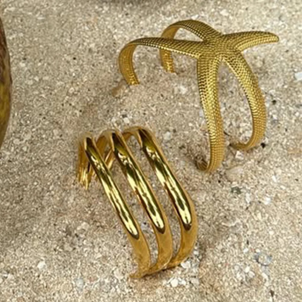 

YHTOT Minimalist 18K Gold Color Plated Stainless Steel Three Layer Hollow Bracelet Starfish Bracelet Women's Jewelry