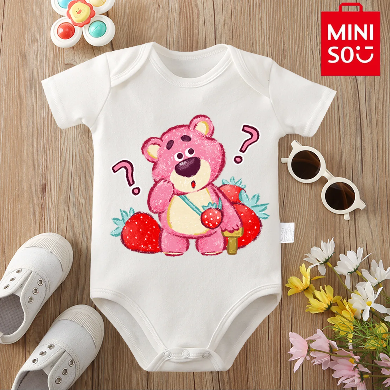 

MINISO Pure Cotton Bodysuit Soft StrawberryBear Baby Cloths Best Gift for Cute Baby Onesie Jumpsuit for 0 To 12 Months Newborn