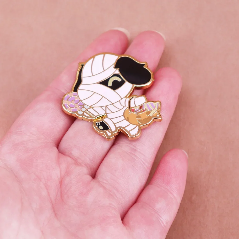 معبر الحيوان LUCKY الضمادات الكلب الأصفر العين اليسرى السخرية المينا دبوس