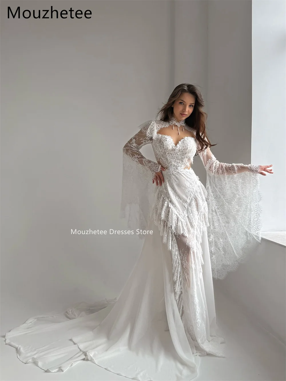 Mouzhetee A-Line Elegant Backless Lace Appliques Wedding Dresses Long Sleeve Brides Gown Custom Made 2026