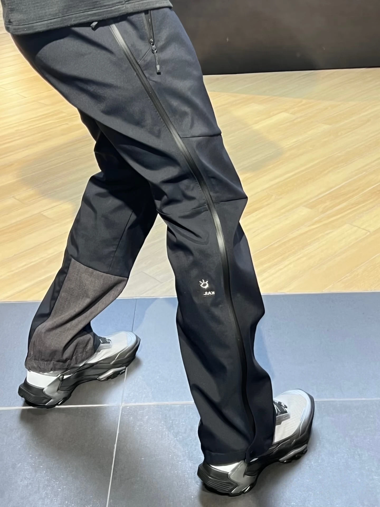 

Мужские брюки KELI Wolf Tower с флисовой подкладкой, мягкие, повседневные, для активного отдыха, ветрозащитные, водонепроницаемые, прямого кроя, на молнии