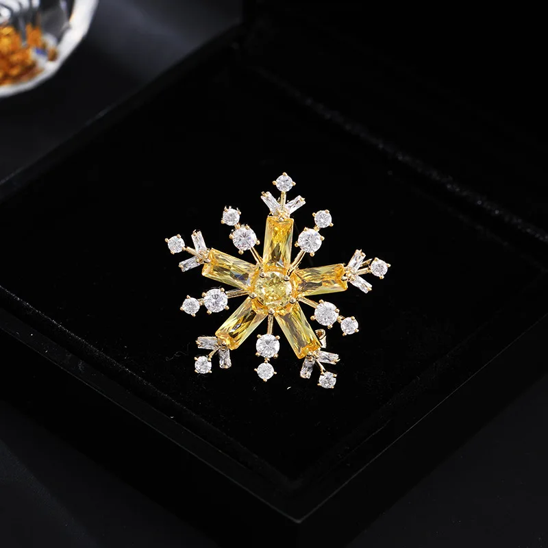 Chinese Style Auspicious Lucky Yellow Zircon Snowflake Brooch Elegant Women Suit Cardigan Anti Exposure Versatile Decorative Pin