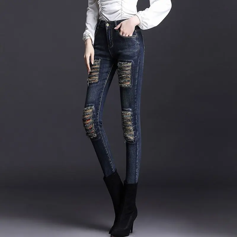 

Luxury Jeans Women's Autumn 2025 New High-waisted Slim-fitting and Thin Embroidered Versatile Elastic Skinny Ripped Pants