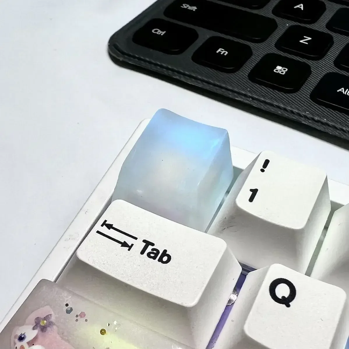 

Transparent Cross Shaft Mechanical Keycap Simple Texture Supplementary