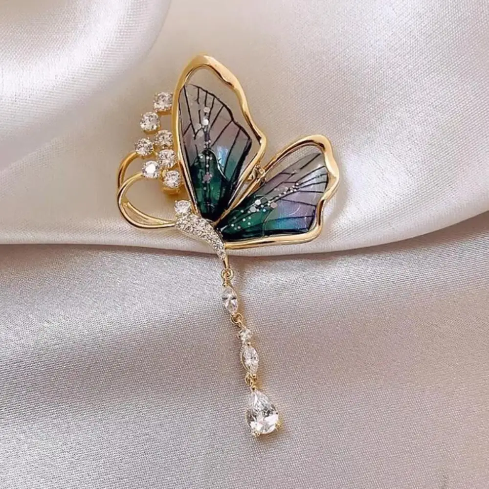 Fashion Dragonfly/Butterfly Shaped Brooches Imitation Pearl Alloy Jewelry Pin Rhinestone Suit Collar Pins Clothing Accessories