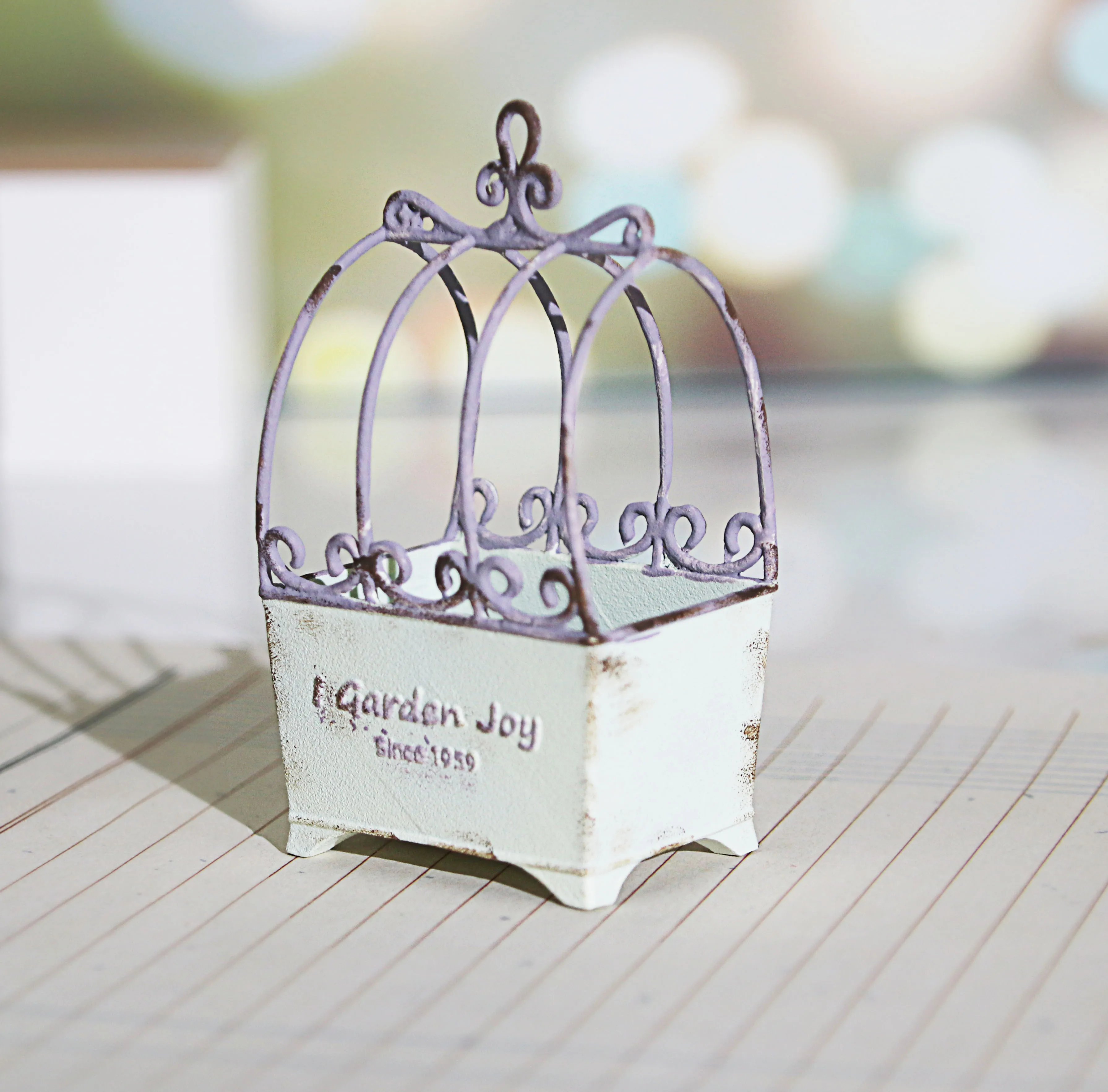 Dollhouse 1/12 Mini Garden Scene Decoration 1/6 Vintage miniature planter Rattan climbing fence Model Bjd Doll Shaped container
