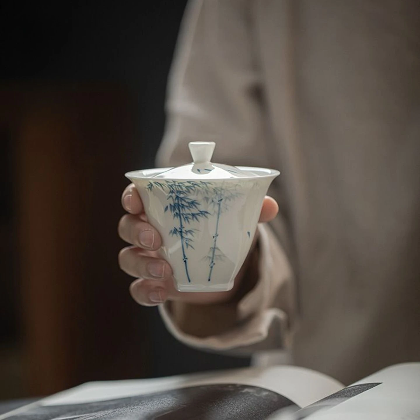 Jade Mud White Porcelain Hand Painted Blue and White Bamboo Gaiwan Underglaze Literati Master Tea Brewing Bowl Elegant Home Gift