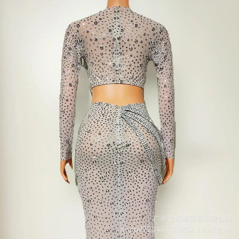 Seksowna siateczkowa spódnica z srebrnymi cyrkoniami, podkreślająca biodra, na występy nocne, dla dorosłych modeli, modna odzież na wybieg, trend 2025.