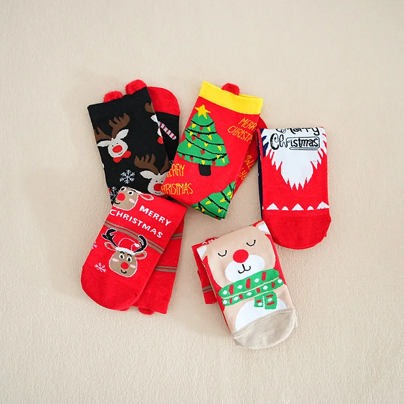 5 Paar rote gestrickte Baumwoll-Weihnachtssocken für Damen, 2025, Winter, niedlicher Cartoon-Schneemann, Elchdruck, Paar-Socken, bequeme warme Strümpfe